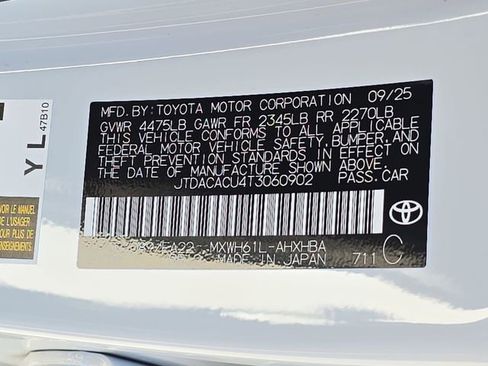 New 2026 Toyota Prius Plug-In Hybrid FWD image 36