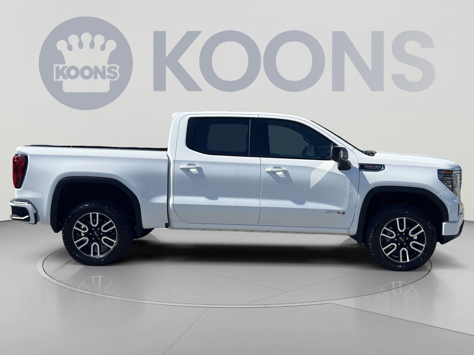 Used 2026 GMC Sierra 1500 AT4 w/ Technology Package AWD/4WD image 8