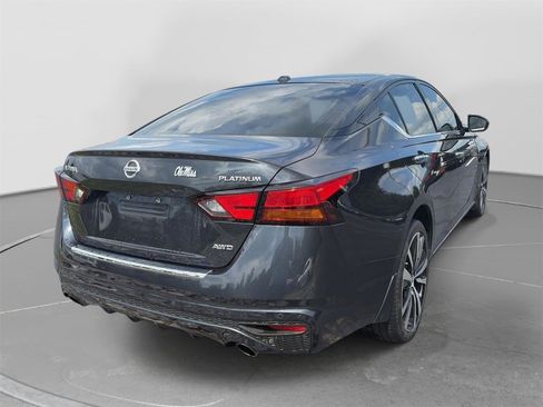 Used 2021 Nissan Altima 2.5 Platinum AWD/4WD image 5