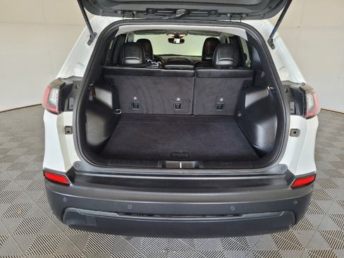 Used 2021 Jeep Cherokee Latitude Plus image 29