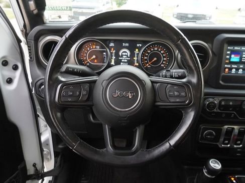 Used 2020 Jeep Wrangler Sport AWD/4WD image 22