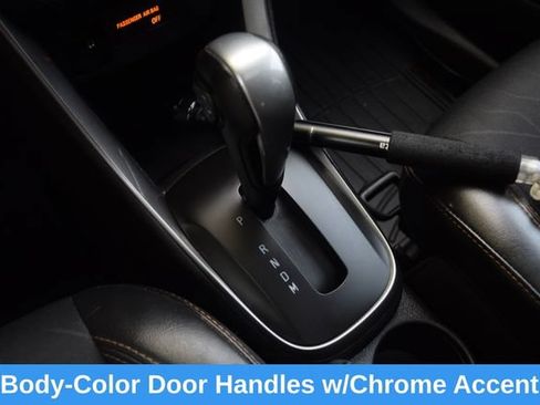 Used 2019 Chevrolet Trax LT w/ Sun & Sound Package AWD/4WD image 11