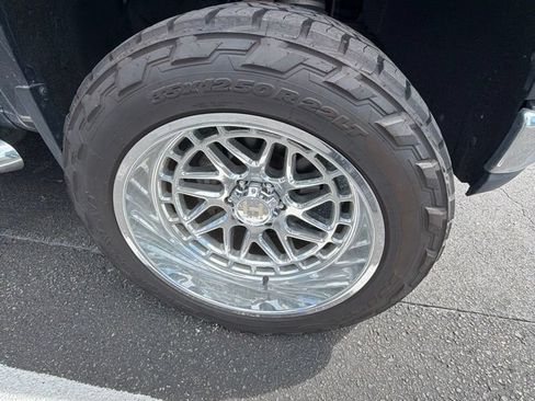 Used 2019 Chevrolet Silverado 1500 LTZ w/ LTZ Plus Package AWD/4WD image 9