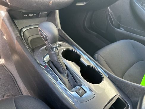Used 2024 Chevrolet Malibu LT FWD image 16