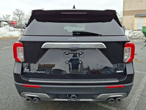 Used 2020 Ford Explorer Platinum w/ Premium Technology Package image 5