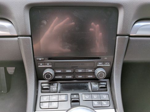 Used 2021 Porsche 718 Cayman image 28