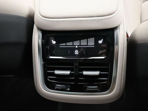 New 2026 Volvo XC90 B6 Plus w/ Protection Package Premier image 35