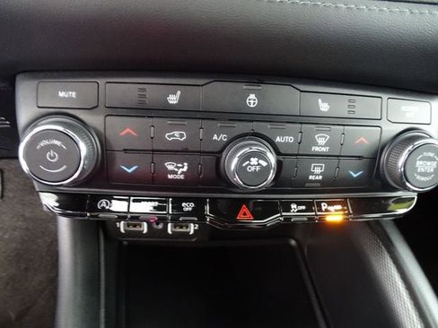 Certified 2022 Dodge Durango GT w/ Blacktop Package image 13