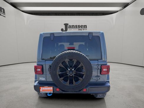 Used 2024 Jeep Wrangler Unlimited Sahara AWD/4WD image 3