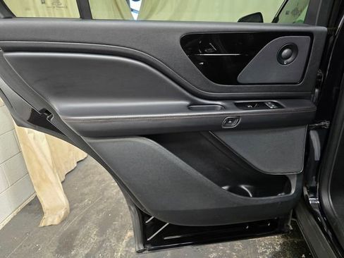 Used 2021 Lincoln Aviator Reserve w/ Equipment Group 201A image 27