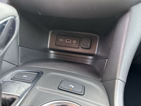 Certified 2024 Chevrolet Equinox LT image 29