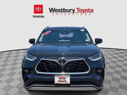 Used 2023 Toyota Highlander Platinum AWD/4WD image 3