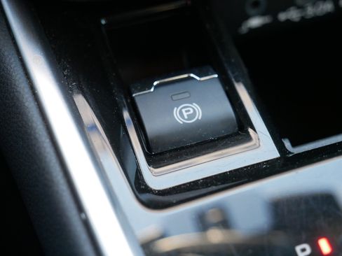 Used 2023 Subaru Outback Onyx Edition XT w/ Popular Package #2 image 31