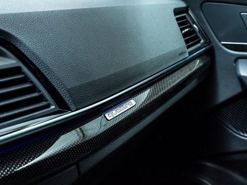 Used 2025 Audi SQ5 Premium Plus w/ Premium Plus Package image 20