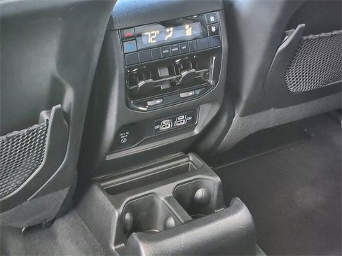 Certified 2025 Jeep Grand Cherokee L Altitude image 28