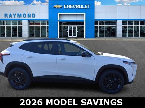 New 2025 Chevrolet Trax ACTIV w/ Driver Confidence Package image 2