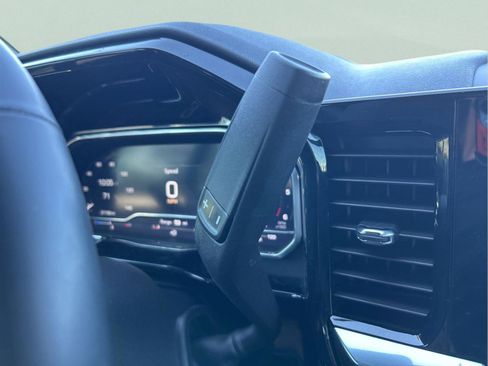 Used 2024 GMC Sierra 1500 Elevation image 16