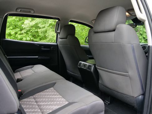 Used 2018 Toyota Tundra SR5 w/ TRD Off Road Package AWD/4WD image 38