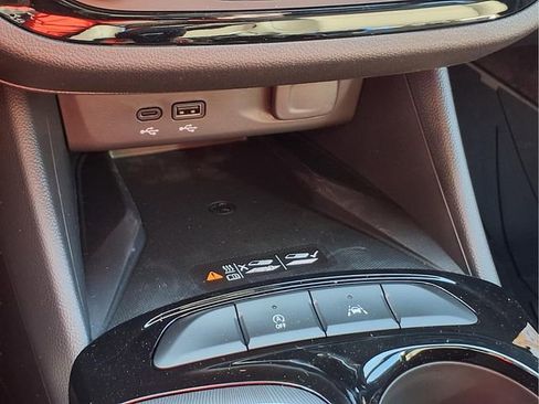 New 2026 Buick Envista Sport Touring w/ Convenience I Package FWD image 9