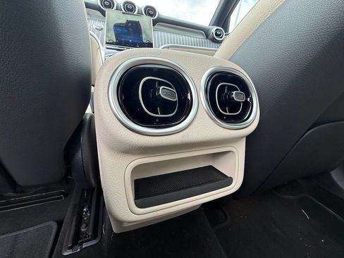Used 2026 Mercedes-Benz GLC 300 4MATIC image 15