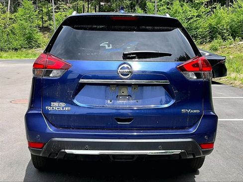 Used 2020 Nissan Rogue SV AWD/4WD image 5