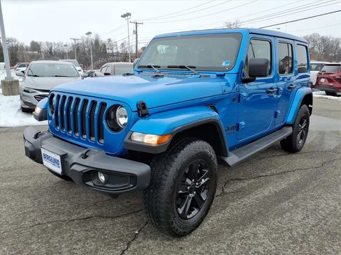 Used 2022 Jeep Wrangler Unlimited Sahara image 8