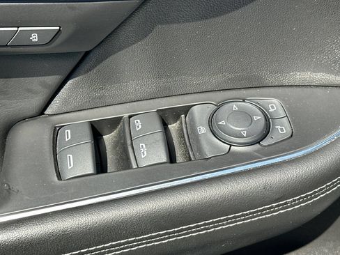 Used 2023 Buick Envision Essence FWD image 14