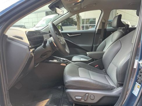 Certified 2023 Kia Niro Wind w/ Wind Preserve Package FWD image 16