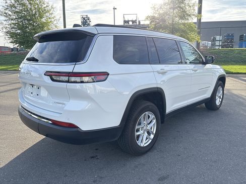 Used 2025 Jeep Grand Cherokee L Laredo image 9