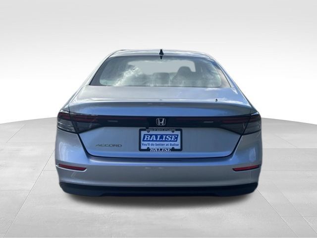 Used 2026 Honda Accord SE image 4