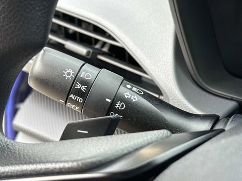 Certified 2025 Subaru Crosstrek 2.0i Premium w/ Popular Package #4 image 37