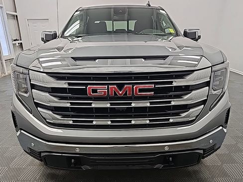 New 2026 GMC Sierra 1500 SLE w/ Preferred Package image 3