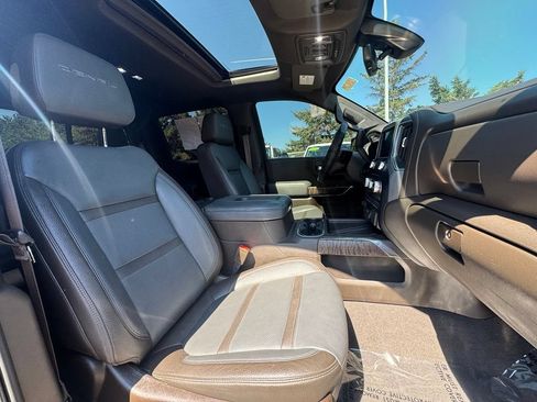 Used 2021 GMC Sierra 1500 Denali w/ Denali Ultimate Package AWD/4WD image 34