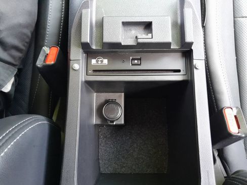 Used 2024 Subaru Outback Touring XT AWD/4WD image 30