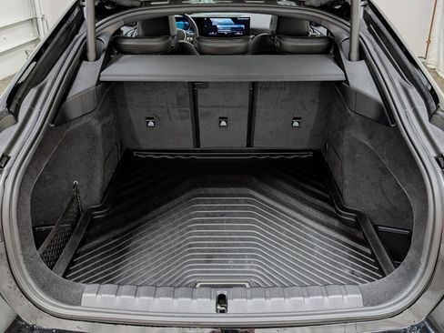 Used 2023 BMW i4 eDrive40 w/ Premium Package image 21