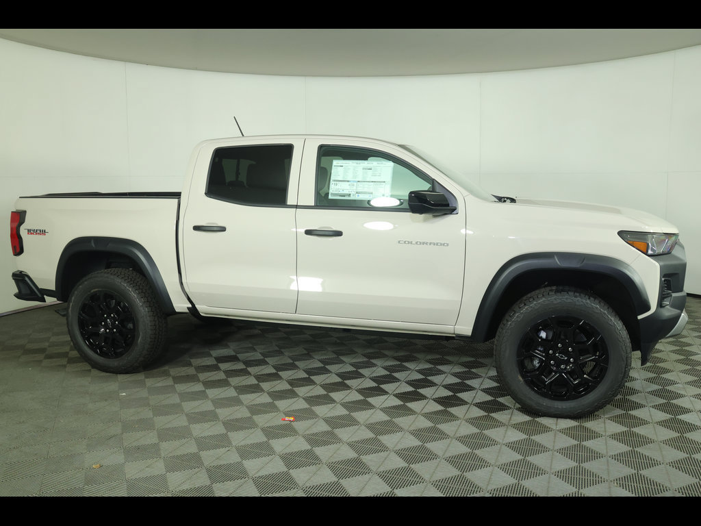 New 2026 Chevrolet Colorado Trail Boss AWD/4WD image 16