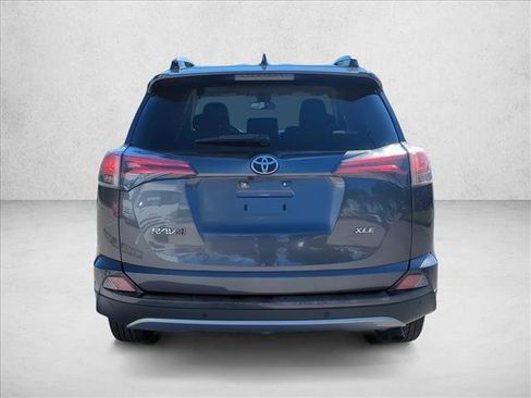 Used 2018 Toyota RAV4 XLE image 6