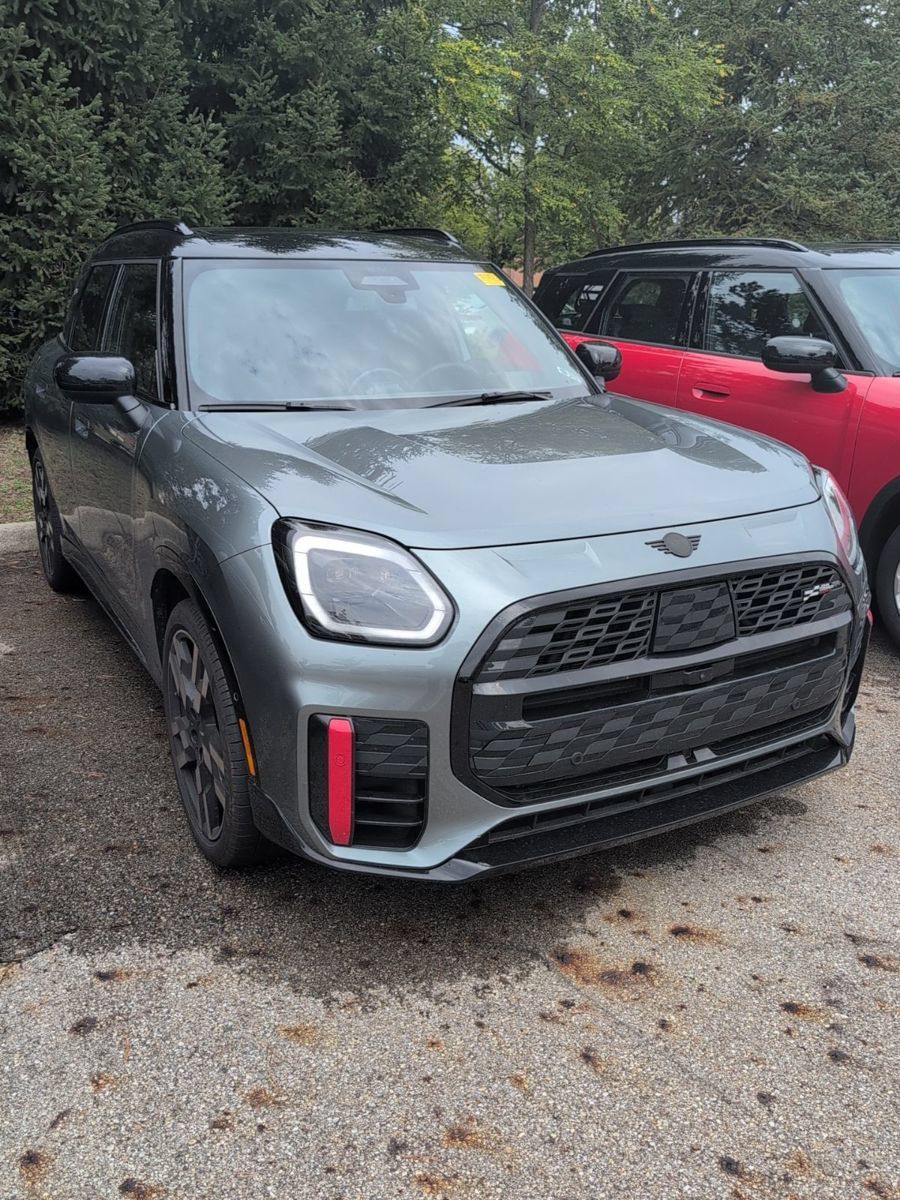 Certified 2025 MINI Cooper Countryman John Cooper Works w/ Comfort Package Max AWD/4WD image 5