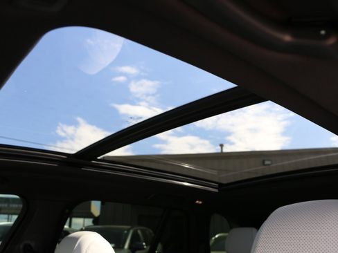 Used 2024 BMW X5 sDrive40i w/ Premium Package image 27