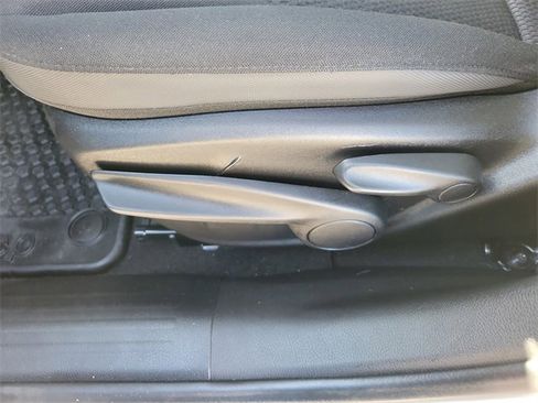 Used 2023 Jeep Renegade Altitude image 22