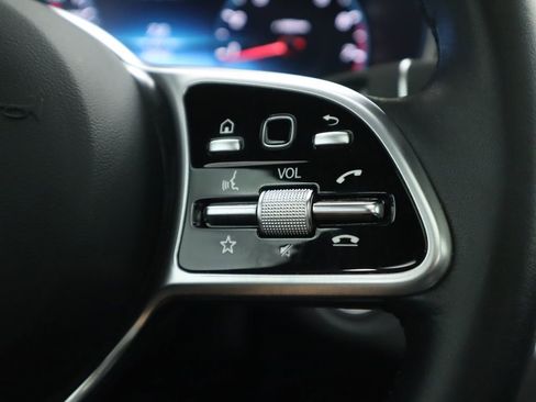 Certified 2022 Mercedes-Benz GLC 300 image 12