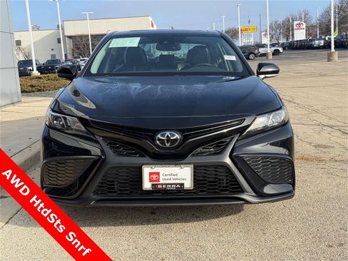 Used 2023 Toyota Camry SE w/ Cold Weather Package image 8