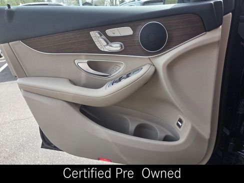 Used 2022 Mercedes-Benz GLC 300 4MATIC image 29