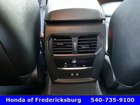 Used 2026 BMW 330i xDrive Sedan AWD/4WD image 37