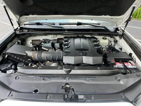 Used 2019 Toyota 4Runner SR5 Premium AWD/4WD image 23