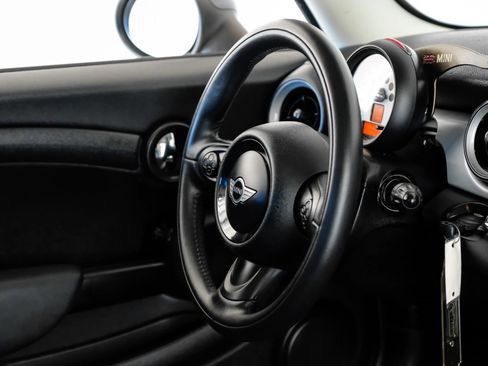 Used 2013 MINI Cooper Hardtop image 11