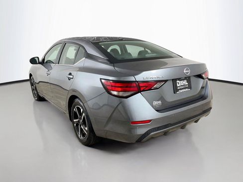 Used 2024 Nissan Sentra SV FWD image 10