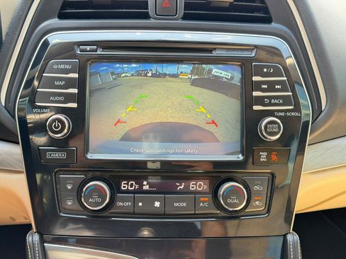 Used 2018 Nissan Maxima 3.5 SL FWD image 23