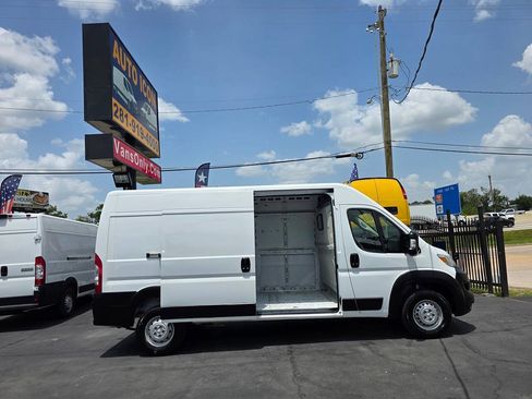Used 2023 RAM ProMaster 2500 FWD image 5