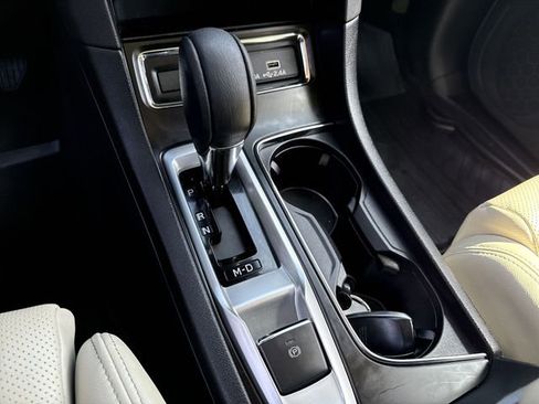 Certified 2023 Subaru Ascent Limited image 22